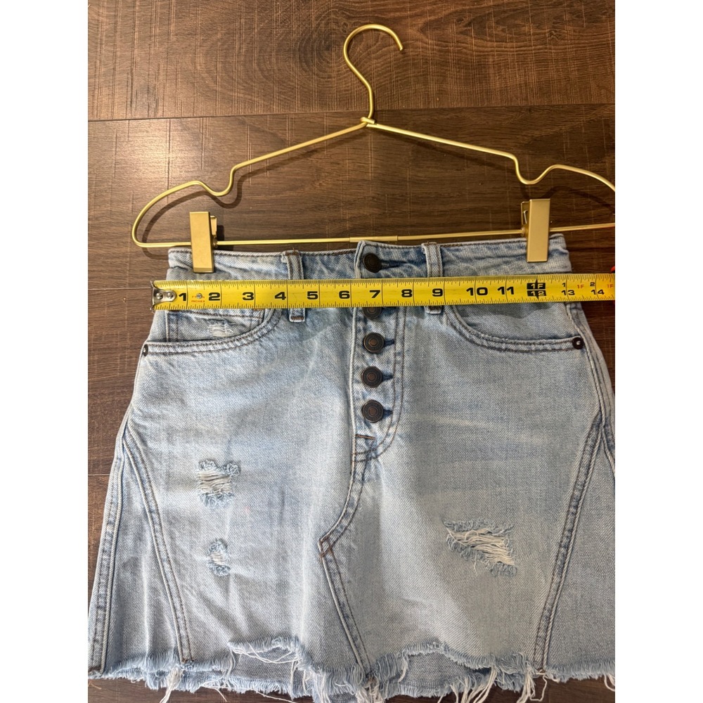 We The Free Free People Light Wash Distressed Button Fly Denim Mini Skirt 24 - Picture 5 of 6